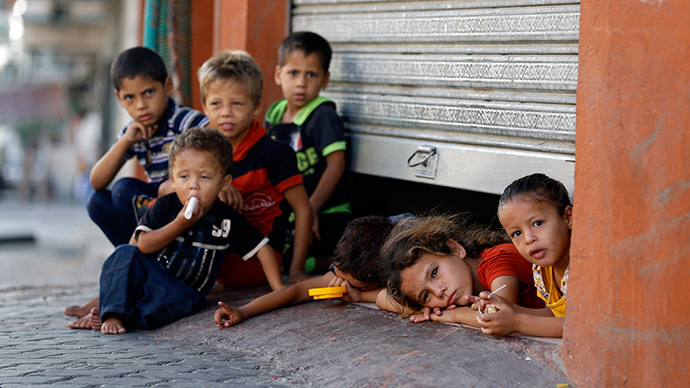 Pope Francis urges end to violence in M. East, Ukraine for children's sake