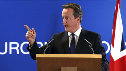 Cameron under fire in UK for not joining Merkel & Hollande in Moscow, Kiev talks