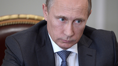 Putin bans agricultural imports from sanctioning countries for 1 year