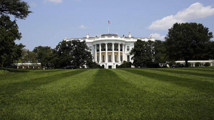 Obama’s briefing delayed by toddler causing White House security alert