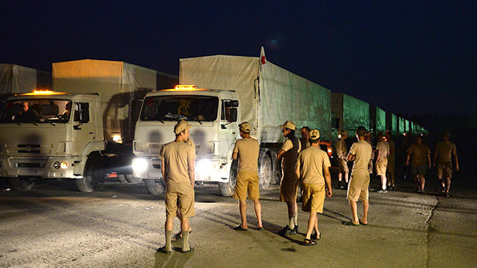 Russian humanitarian convoy departs to E. Ukraine (VIDEO)