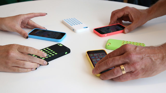 Smartphone ‘kill switch’ bill moves to California governor’s desk