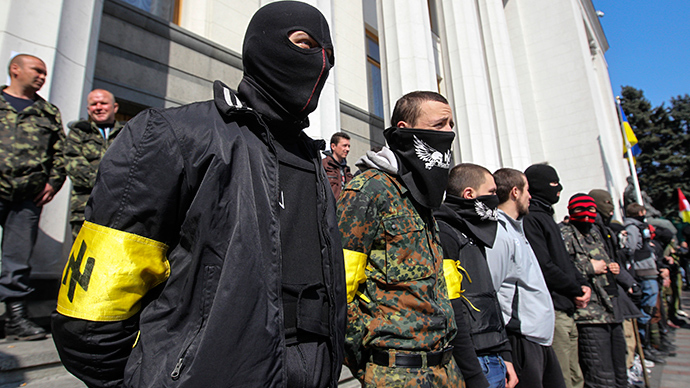 Right Sector threatens armed march on Kiev unless police drop charges against supporters