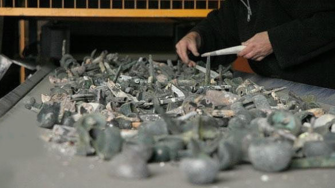 Crematorium worker allowed to keep money from gold teeth sales