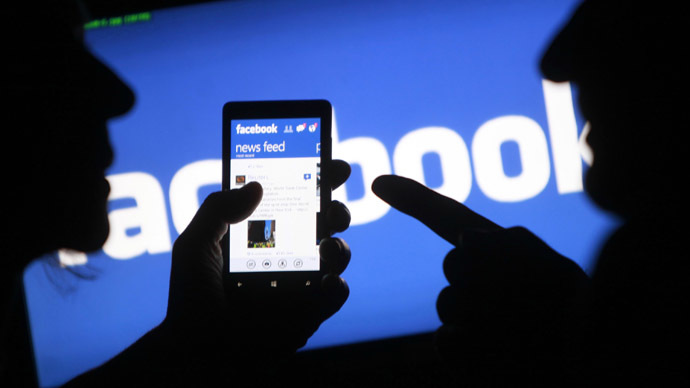 Social self-censorship: Twitter, Facebook users don’t share opinions on political issues