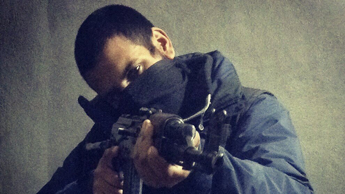 This picture is taken from the Twitter account AbuHussainAlBritani, who is believed to be Jones's husband (Image from twitter.com @AbuHussain102)