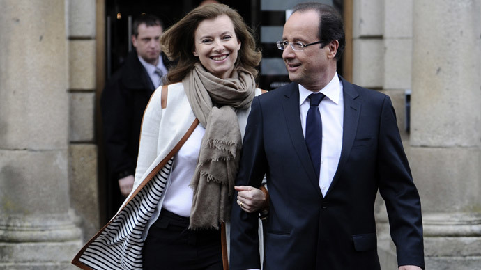 Francois Hollande and Valerie Trierweiler.(AFP Photo / Fred Dufour