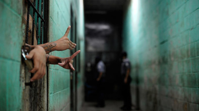 Christmas jail break: Inmates escape Tennessee prison after removing cell toilet