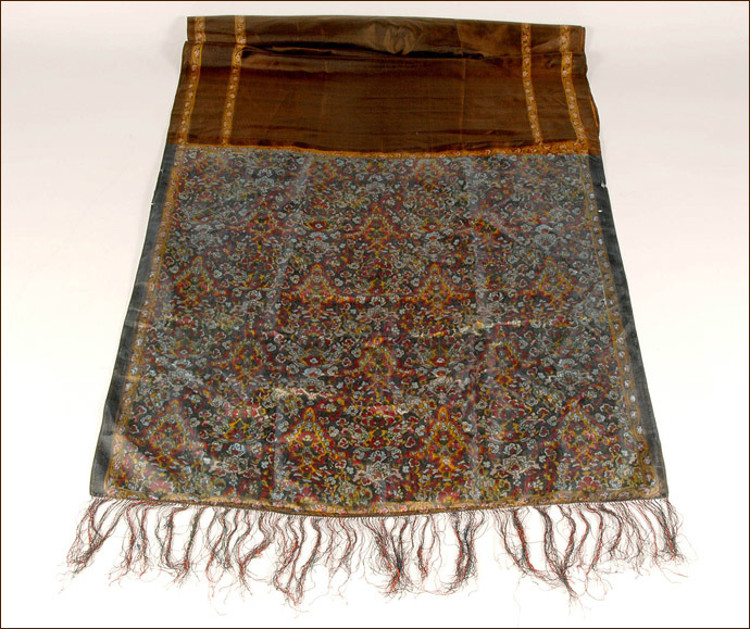 An undated handout photograph obtained in London on September 7, 2014, shows a shawl that was taken from the murder scene of Jack the Ripper's fourth victim Catherine Eddowes on September 30, 1888. Jack the Ripper, one of the most notorious serial killers in history, has been identified through DNA traces found on a shawl, claims a sleuth in a book to be published Tuesday. (AFP Photo)