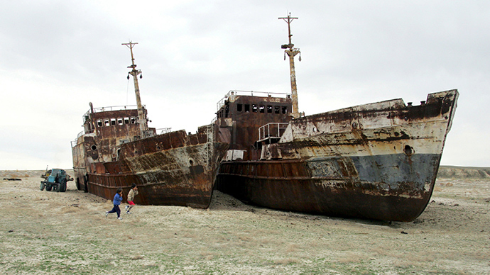Aral Sea: How one of world #39 s largest lakes turned into ship cemetery (VIDEOS) RT World News