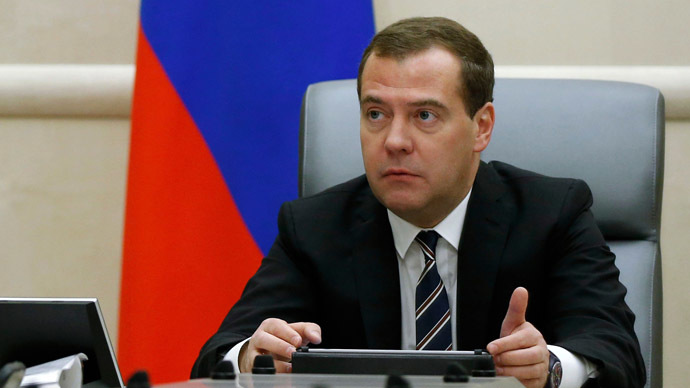 Russian PM eases citizenship rules to foreign investors