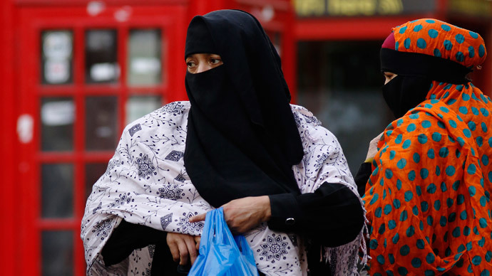 ​UK police raid ‘illegal’ Islamic school suspected of terror links