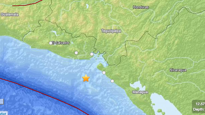 7.4 quake off El Salvador kills one