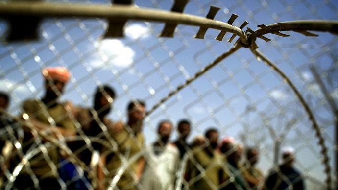 Obama admin withholding 2,100 US military torture photos