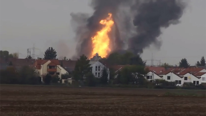 Massive gas pipeline inferno shakes German town (VIDEOS)
