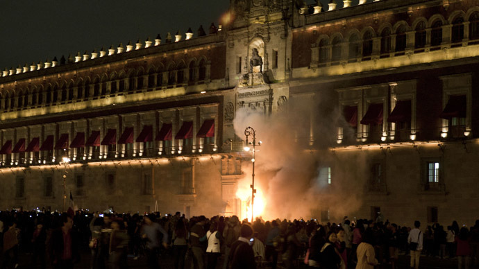 ‘We want justice!’ Protesters storm Mexico's presidential palace (VIDEOS, PHOTOS)