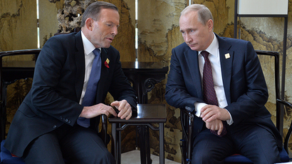 'It’s called a koala, Tony': Twitter explodes after Abbott trades 'shirtfronting' Putin for cuddly joint pic