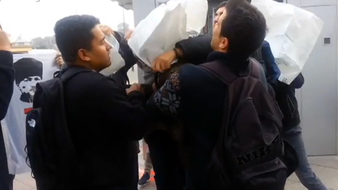 Screenshot from YouTube user TGBİnternet Bürosu