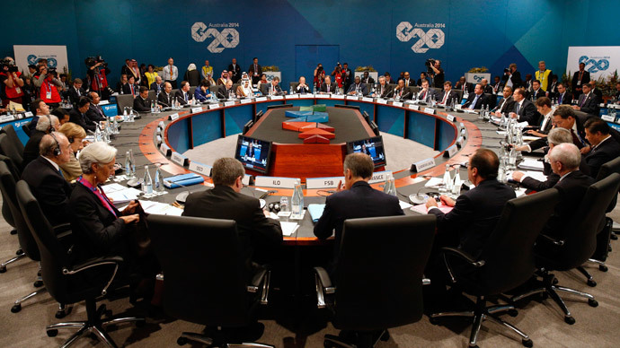 Leaders meet at the first plenary session at the G20 summit in Brisbane November 15, 2014. (Reuters / Kevin Lamarque)