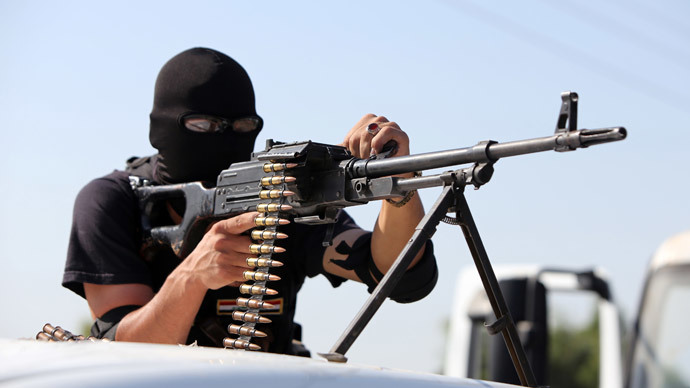 ‘ISIS smuggles $1mn of oil daily in water-tanks, fire-trucks’- refinery worker to RT