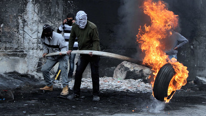 3 US & 1 UK rabbis killed, 7 injured in attack at Jerusalem synagogue