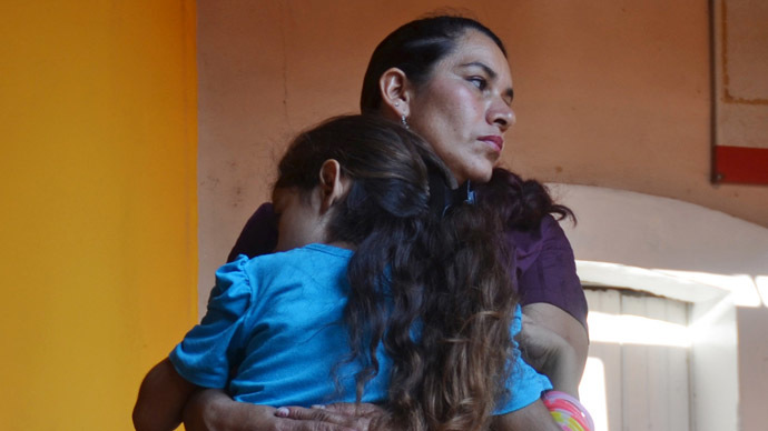 US to open detention facility for women, kids illegally entering country
