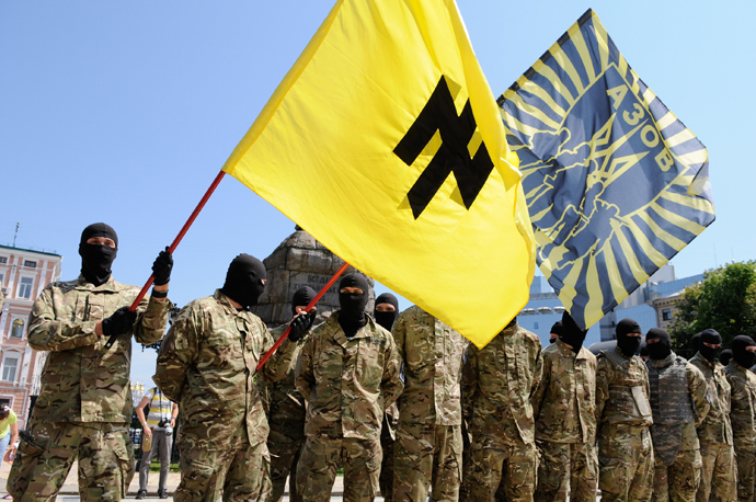 Azov battalion soldiers take an oath of allegiance to Ukraine in Kiev's Sophia Square before being sent to the Donbass region. (RIA Novosti / Alexandr Maksimenko)
