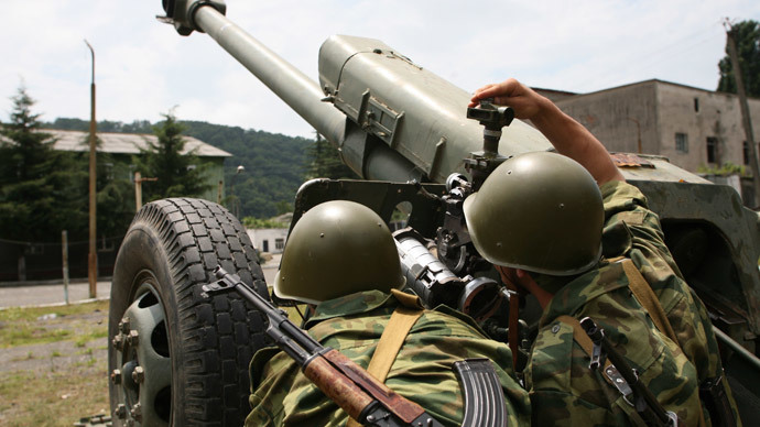 A 7th Artillery Regiment D 30 howitzer crew of the Abkhaz Armed Forces.(RIA Novosti / Aleksey Nikolskyi)