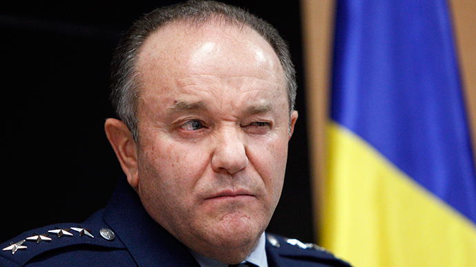 NATO top commander vague about 'Russian threat' while pledging more military aid to Kiev