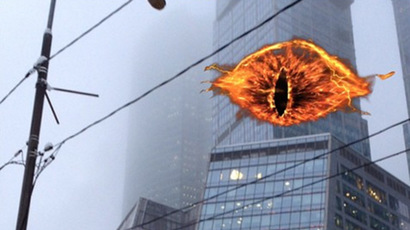 'Eye of Sauron' finally appears in Moscow sky – but shares spotlight with holiday goodness