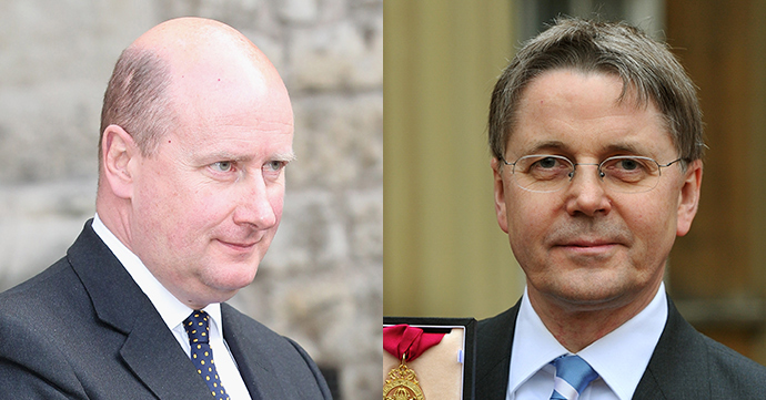 Britainâs cabinet secretary Sir Jeremy Heywood (R), and the Queenâs private secretary Sir Christopher Geidt (L) (AFP Photo)