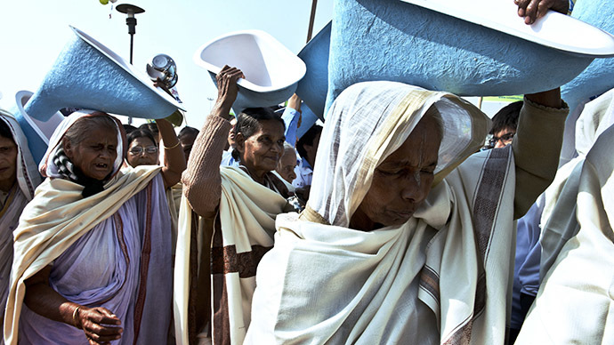 It’s the toilet police! India to track WC usage with tablets in real time