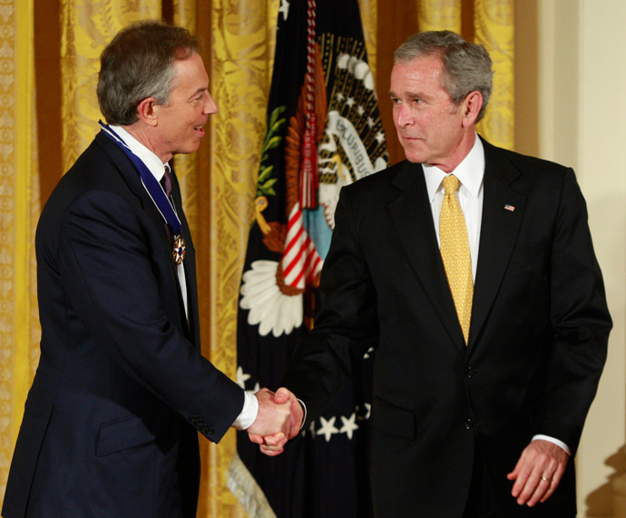 Former British Prime Minister Tony Blair (L) and Former U.S. President George W. Bush (Reuters / Jason Reed)