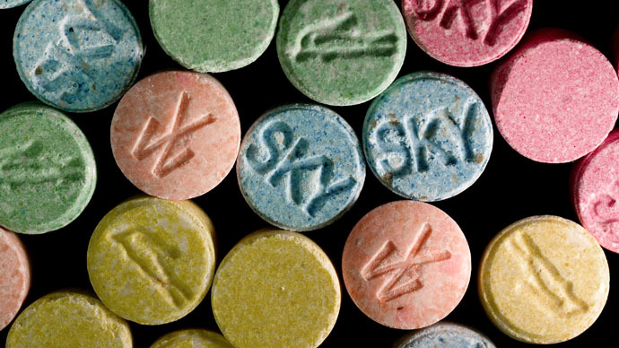 ‘They destroy lives’: UK drugs policy slammed after 4 ecstasy deaths