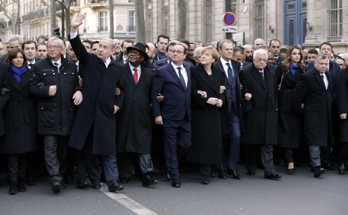 (From L) The Mayor of Paris Anne Hidalgo, European Commission President Jean-Claude Juncker, Israeli Prime Minister Benjamin Netanyahu, Malian President Ibrahim Boubacar Keita, French President Francois Hollande, German Chancellor Angela Merkel, European Union President Donald Tusk, Palestinian president Mahmud Abbas, Jordan's Queen Rania and King Abdullah II and Italian Prime Minister Matteo Renzi take part in a Unity rally âMarche Republicaineâ in Paris on January 11, 2015 in tribute to the 17 victims of a three-day killing spree by homegrown Islamists. (AFP Photo)