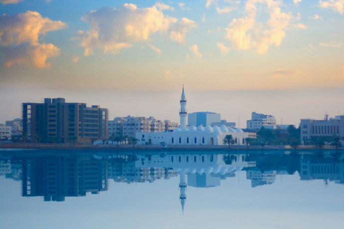 Al-Juffali Mosque, Jeddah (Image from Flickr.com/Ibrahim Ajlan)