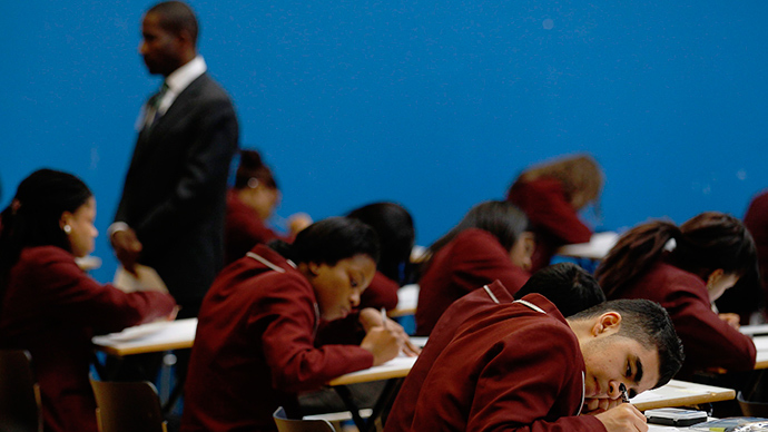Know your government! Arizona enforces US citizenship test for high school students