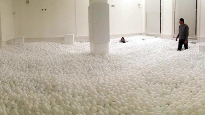 ​Balls! Thousands give adults a chance to kid around