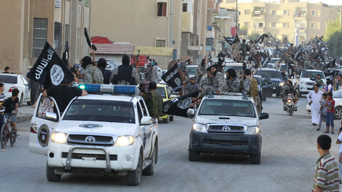 Woman flees Italy with 6yo son to join ISIS