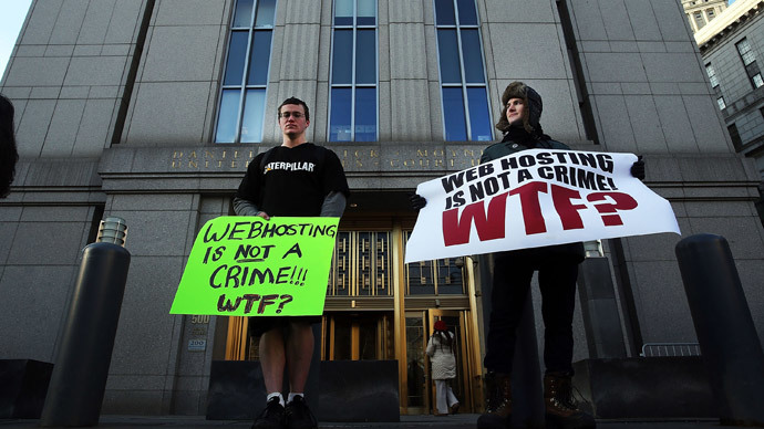Jury finds Ross Ulbricht guilty on all counts over Silk Road website