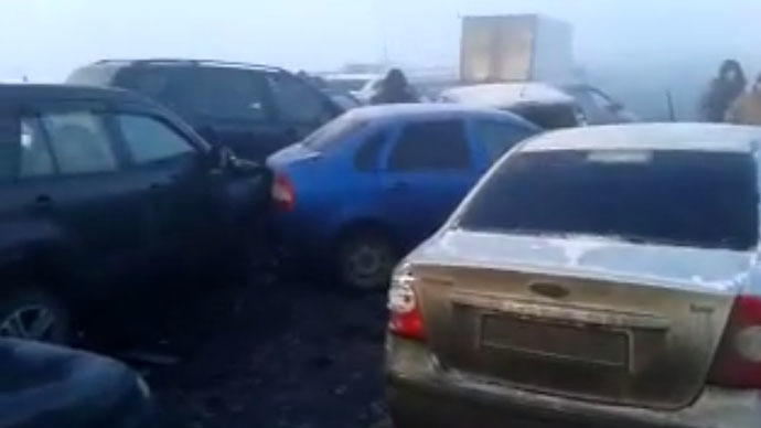 100 cars in massive pile-up on foggy Russian road (VIDEO)