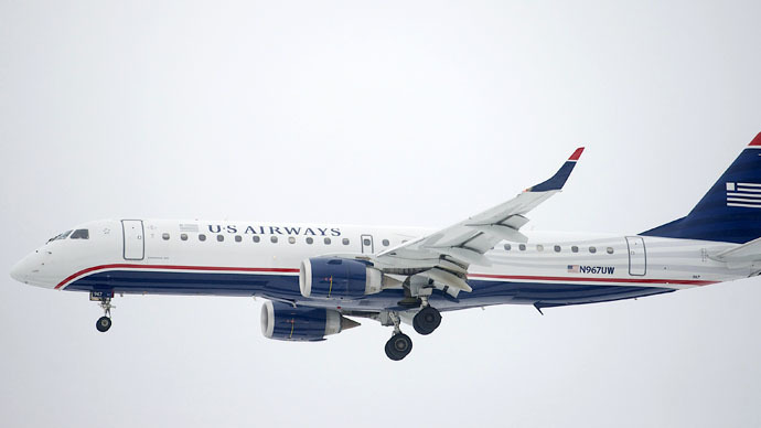 US Airways jet makes emergency landing after nose gear fails to deploy