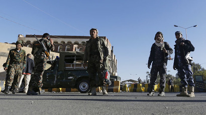 Saudi Arabia moves heavy arms to border with chaos-stricken Yemen