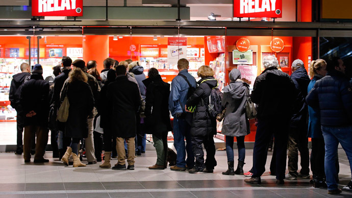 Were UK police ordered to demand the names of Charlie Hebdo buyers?