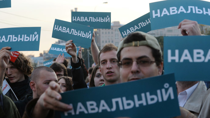 Opposition requests license for 100,000 strong rally in Moscow