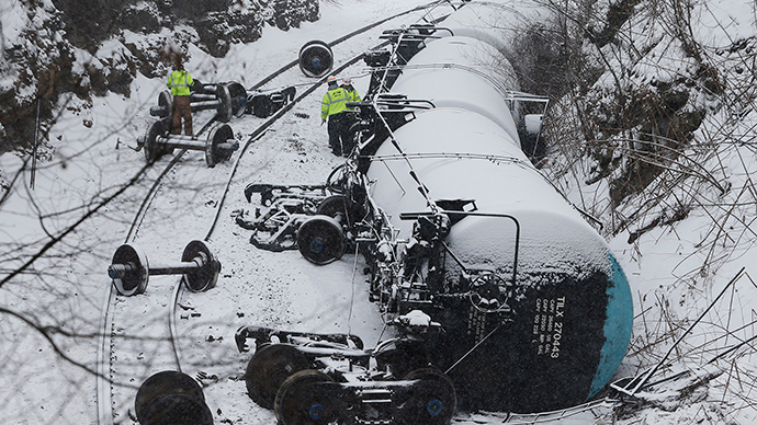 Oil train derailment in W. Virginia highlights faults in railway safety