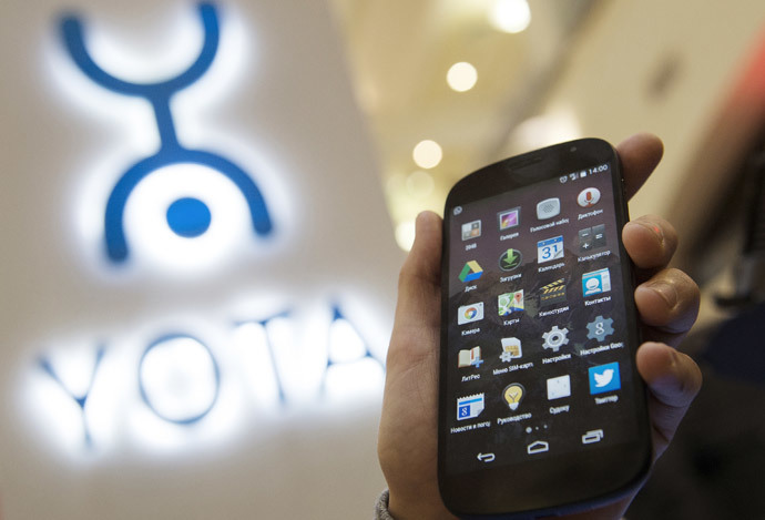New YotaPhone 2 smartphone. (RIA Novosti / Ramil Sitdikov)