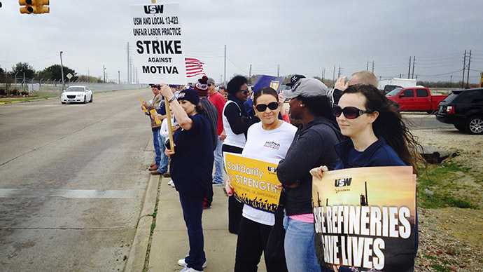 Biggest US refinery joins nationwide strike stretching into 4th week (PHOTOS)