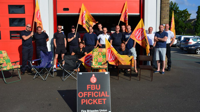 ‘Liars!’ Striking firefighters march on Parliament over pensions