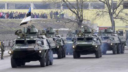 militer viking rusia anggaran ancaman terseok seok anggap tapi buzzes biggest desfile otan rusa provocativo metros